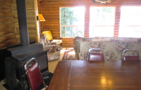 Birch Lake Lodge - Cabin #10 Dining Room